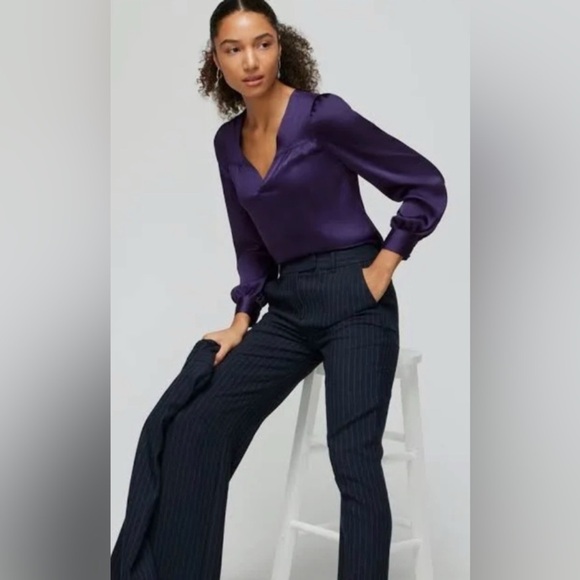 NWT White House Black Market Satin Elegant Black Blouse SZ L - Picture 16 of 16